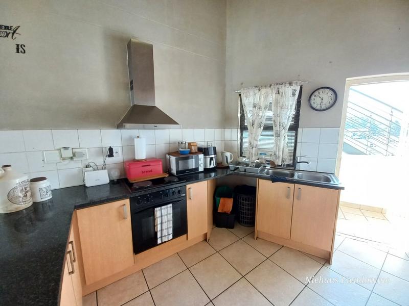 To Let 2 Bedroom Property for Rent in Van Ryneveld Western Cape